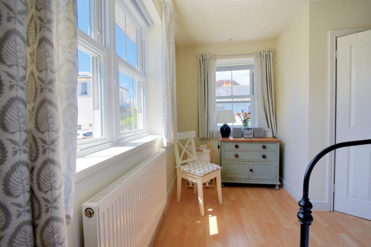 Bay View Apartment Lyme Regis Exterior photo